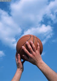 坦帕湾光芒队通过极速跑垒战术，2025 赛季内野安打率全盟第一